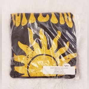 VICI COLLECTION KEEP SMILING SUNSHINE COTTON TEE